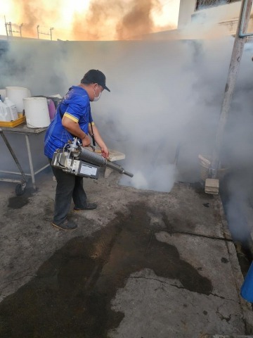 พ่นกำจัดแมลง